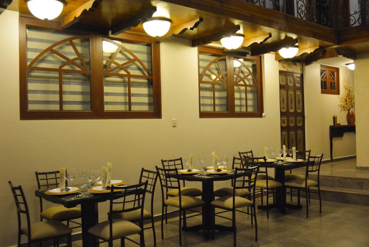 Hotel San Antonio 昆卡 外观 照片